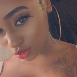 Meet your Posher, Arien